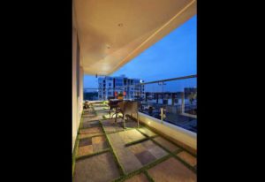 High-end-apartment-terrace-design