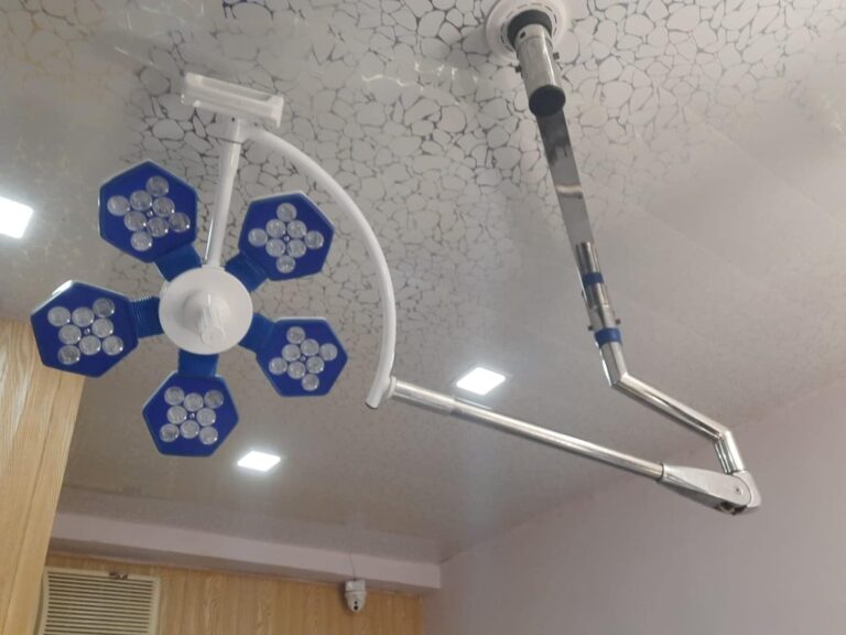 61fTj4N48L. SL1500 PAERIK INDIA Surgicals 40M O.T. Ceiling Light Examination Light
