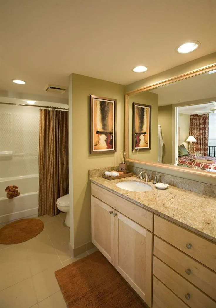 recessed lights above the washbasin