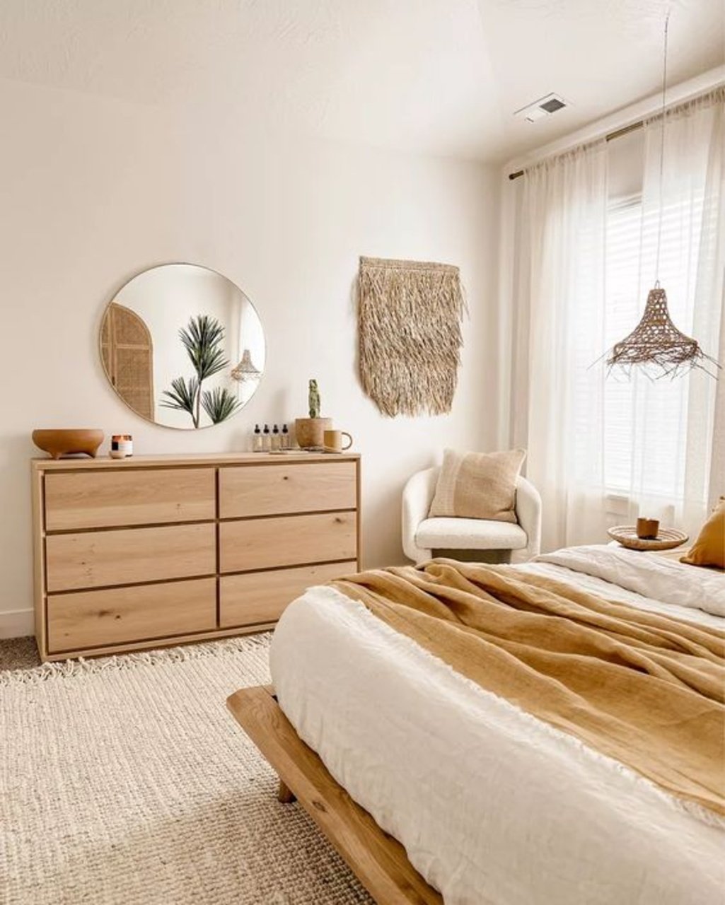 Dress Up Your Space with Small Bedroom Dresser