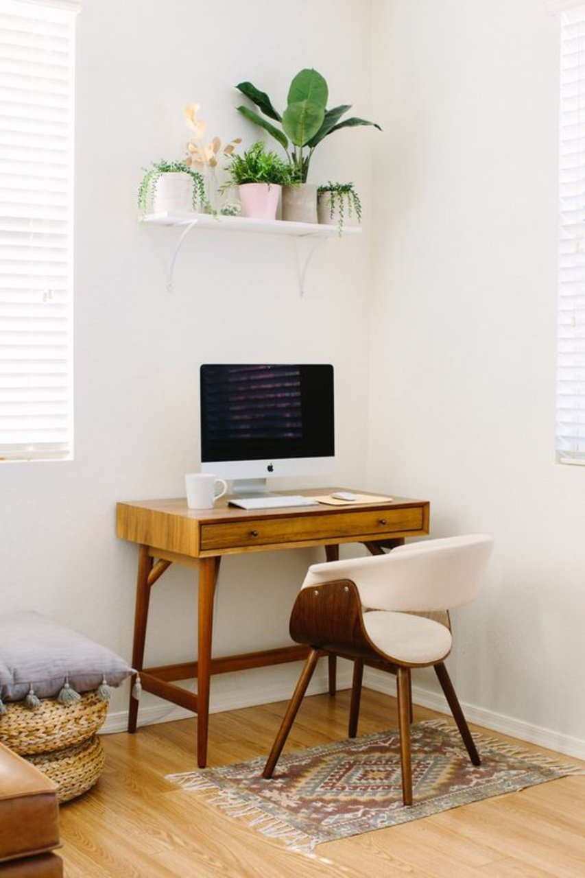 Maximize Your Space Small Bedroom Desk