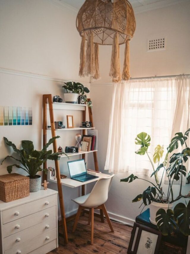 Small Bedroom Ladder Shelf Desks