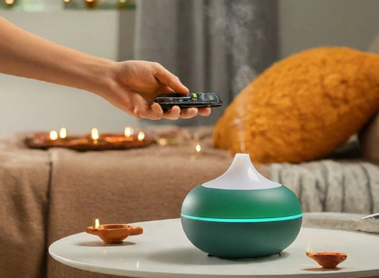 24. Diffuser Ultrasonic Aromatherapy Oil Diffuser ultrasonic technology, this air diffuser releases essential diffuser oil as a fine mist, creating a lasting and vibrant fragrance experience.