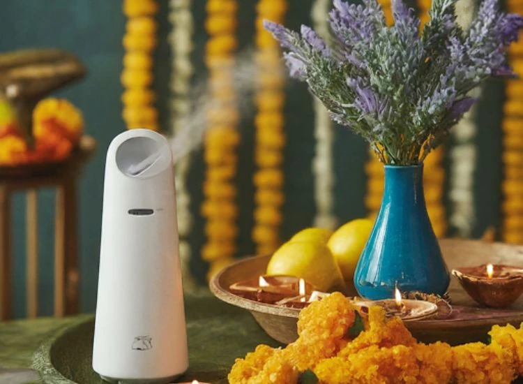 27. Automatic Air Freshener air freshener for room Exotic Aroma, Lavender, Lemon, and Aqua perfect for creating a welcoming atmosphere for guests.