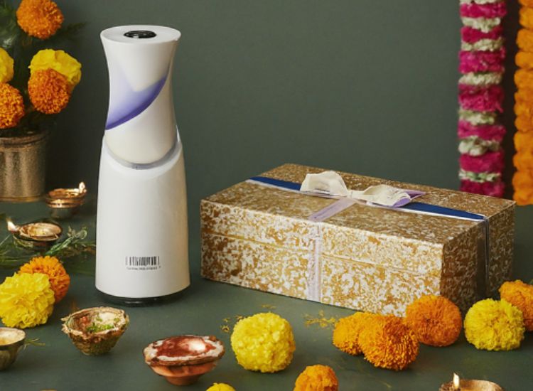 Introducing the Air Wick Scented air freshener Kit, the perfect gift for any occasion be it Diwali, weddings, or birthdays