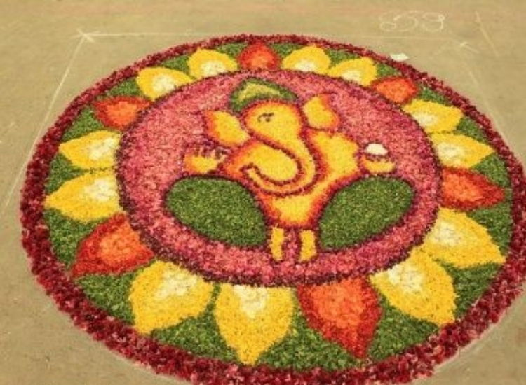 Beautiful rangoli design of Lord Ganesh, adorned with vibrant colors to celebrate blessings and new beginnings.