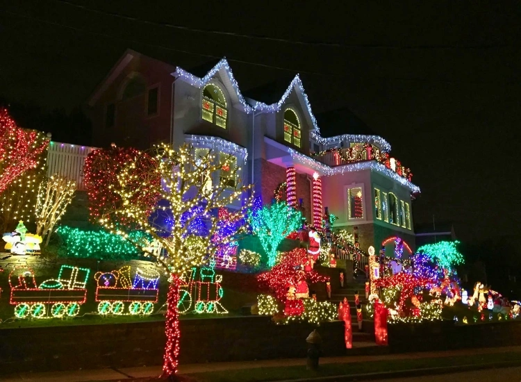 "Enjoy the grand holiday experience of USA Christmas lighting, with dazzling displays that bring festive cheer to every corner."