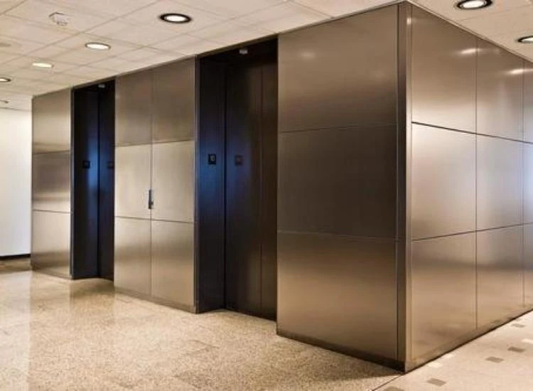 32. Stainless Steel Wall Cladding 32. Stainless Steel Wall Cladding