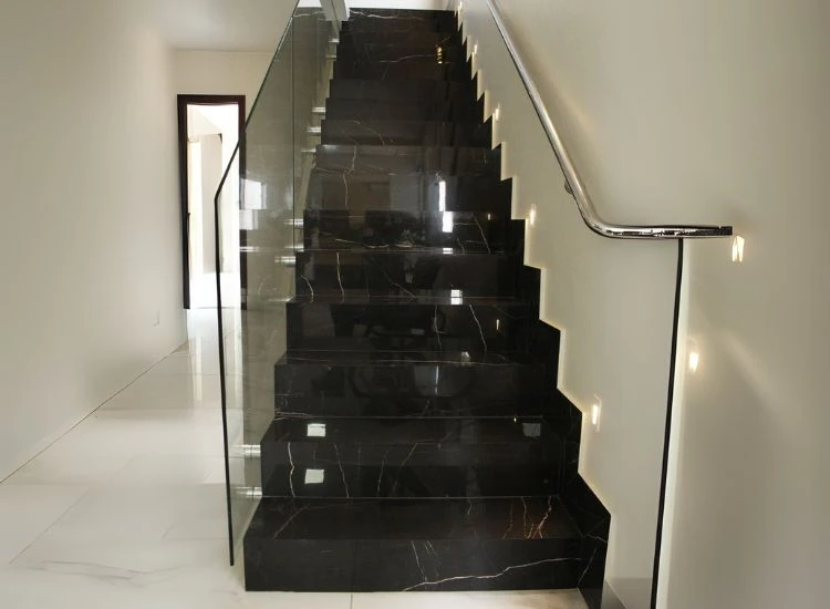 20. Black marquina marble staircase 20. Black marquina marble staircase