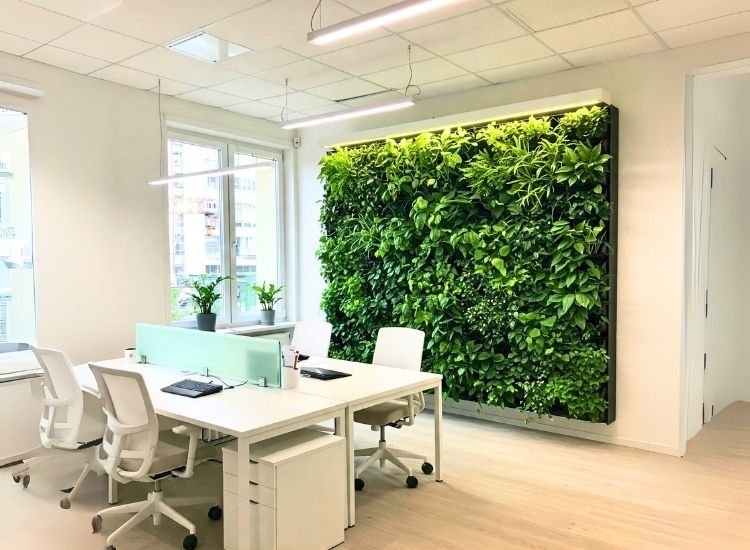 25. Green Wall For Fresh Energy 25. Green Wall For Fresh Energy