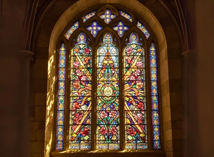 5. Decorative And Stained Glass Windows 5. Decorative And Stained Glass Windows